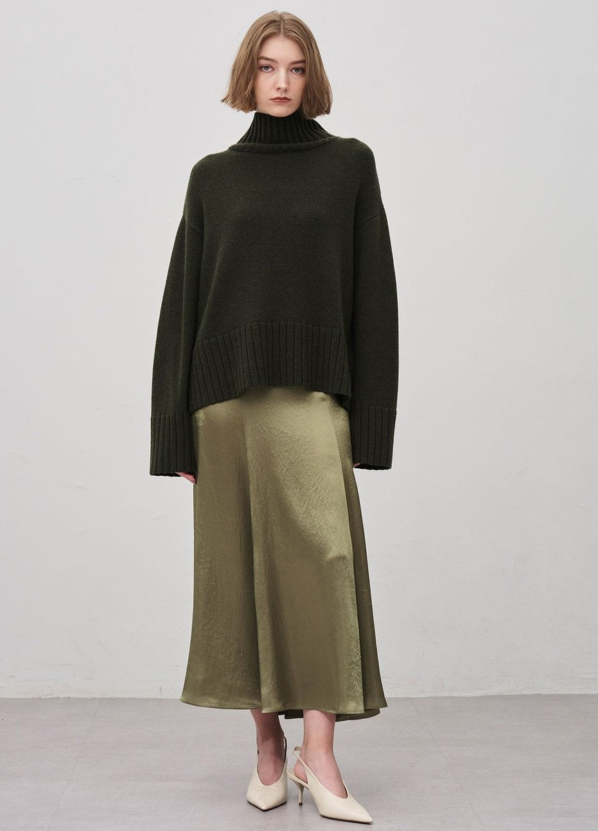 前短後長高領毛衣